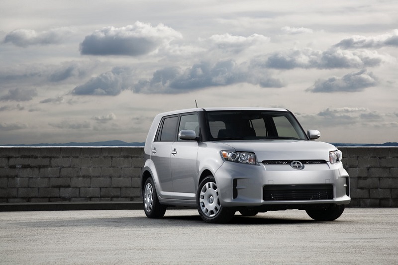 scion-xb-3-4